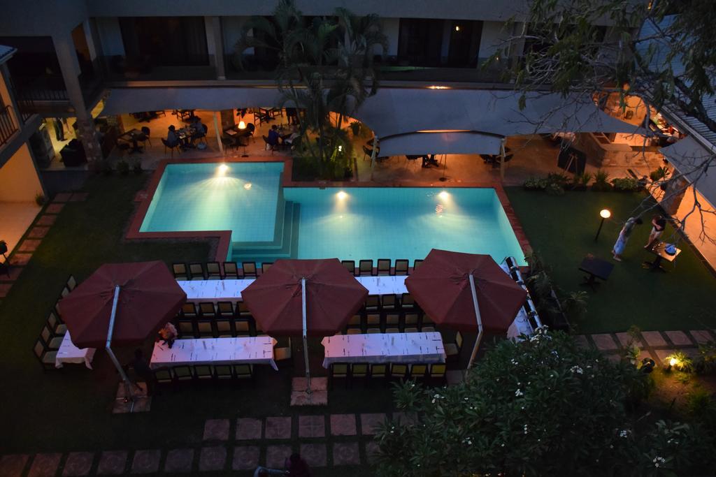 เออร์เบิน บาย ซิตี้บลู Hotel คัมพาลา ภายนอก รูปภาพ