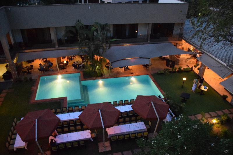เออร์เบิน บาย ซิตี้บลู Hotel คัมพาลา ภายนอก รูปภาพ