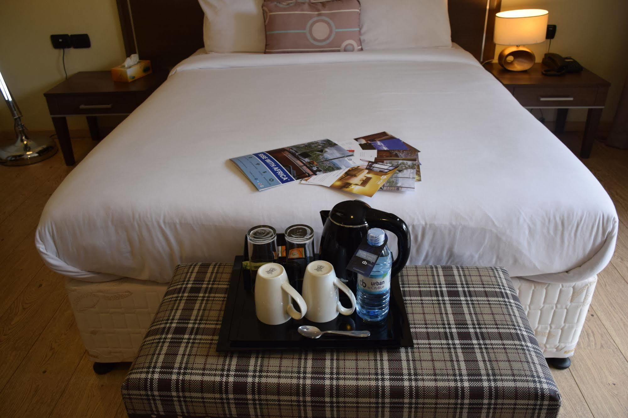 เออร์เบิน บาย ซิตี้บลู Hotel คัมพาลา ภายนอก รูปภาพ