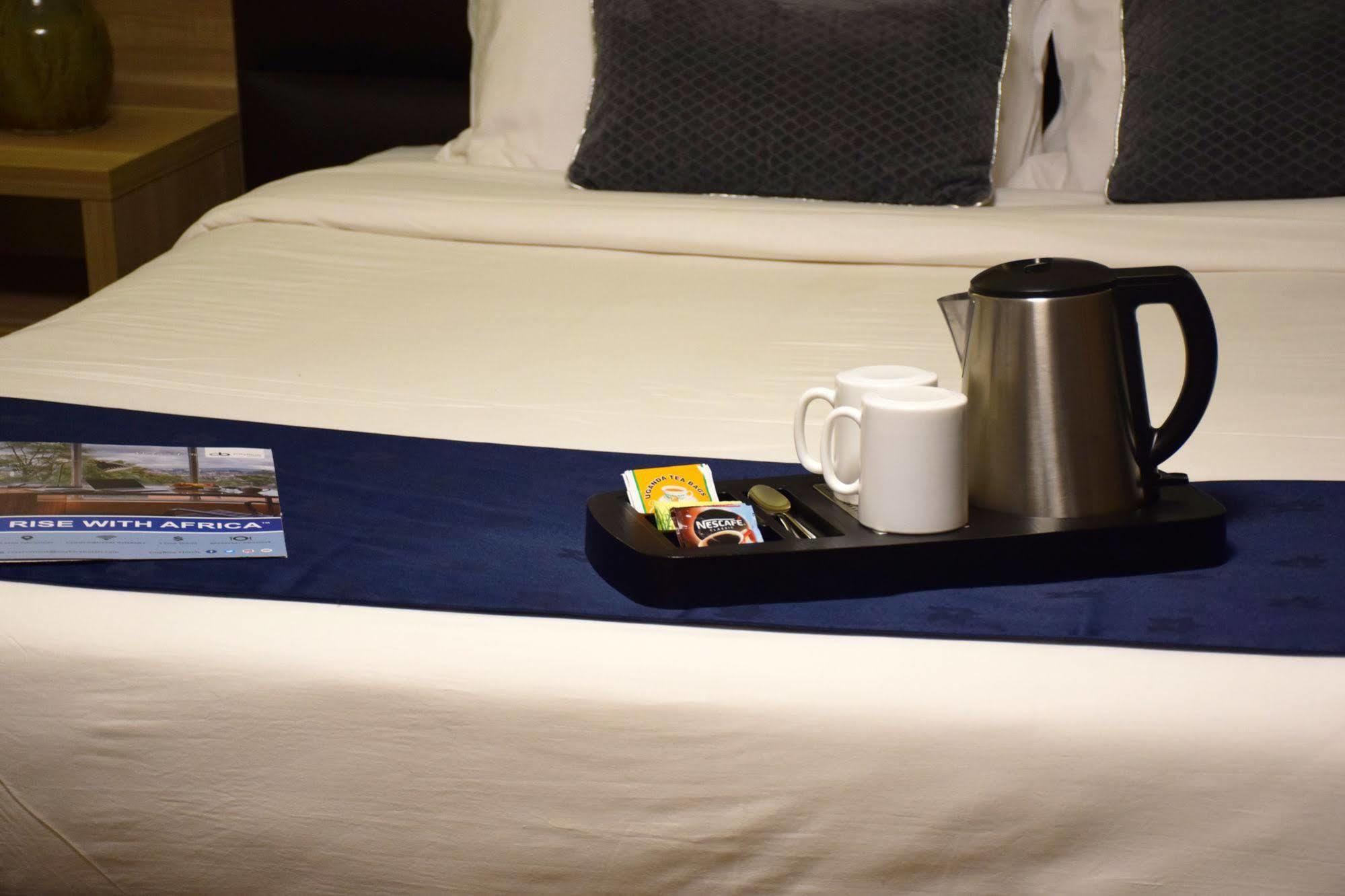 เออร์เบิน บาย ซิตี้บลู Hotel คัมพาลา ภายนอก รูปภาพ